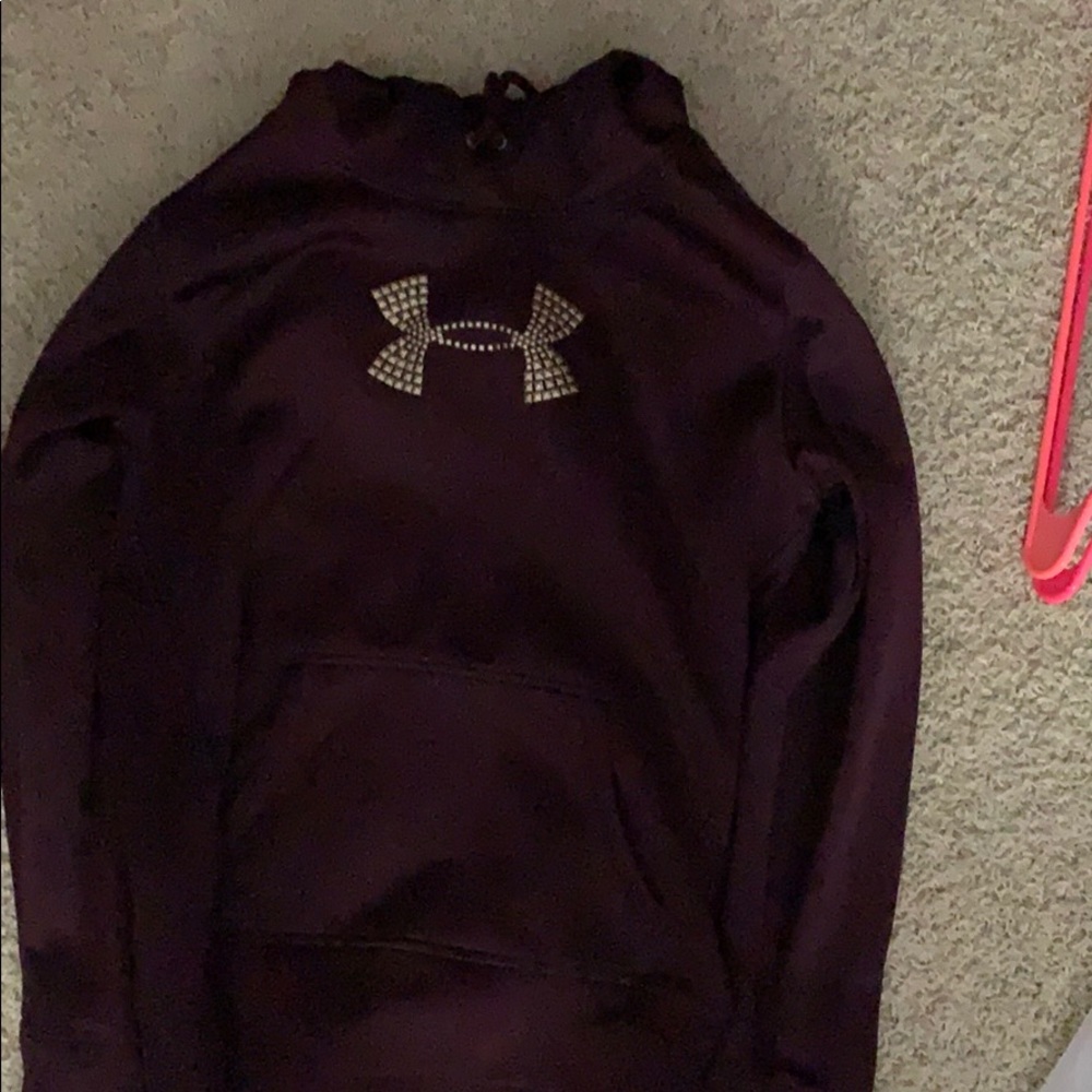 UNDER ARMOUR SWEATSHIRT